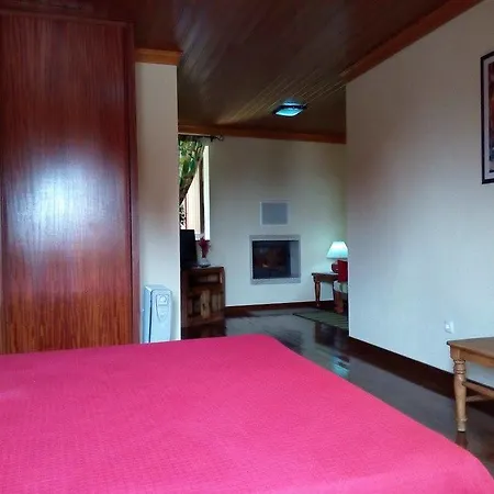 Casa Do Alojamento de Turismo Rural Terrenho